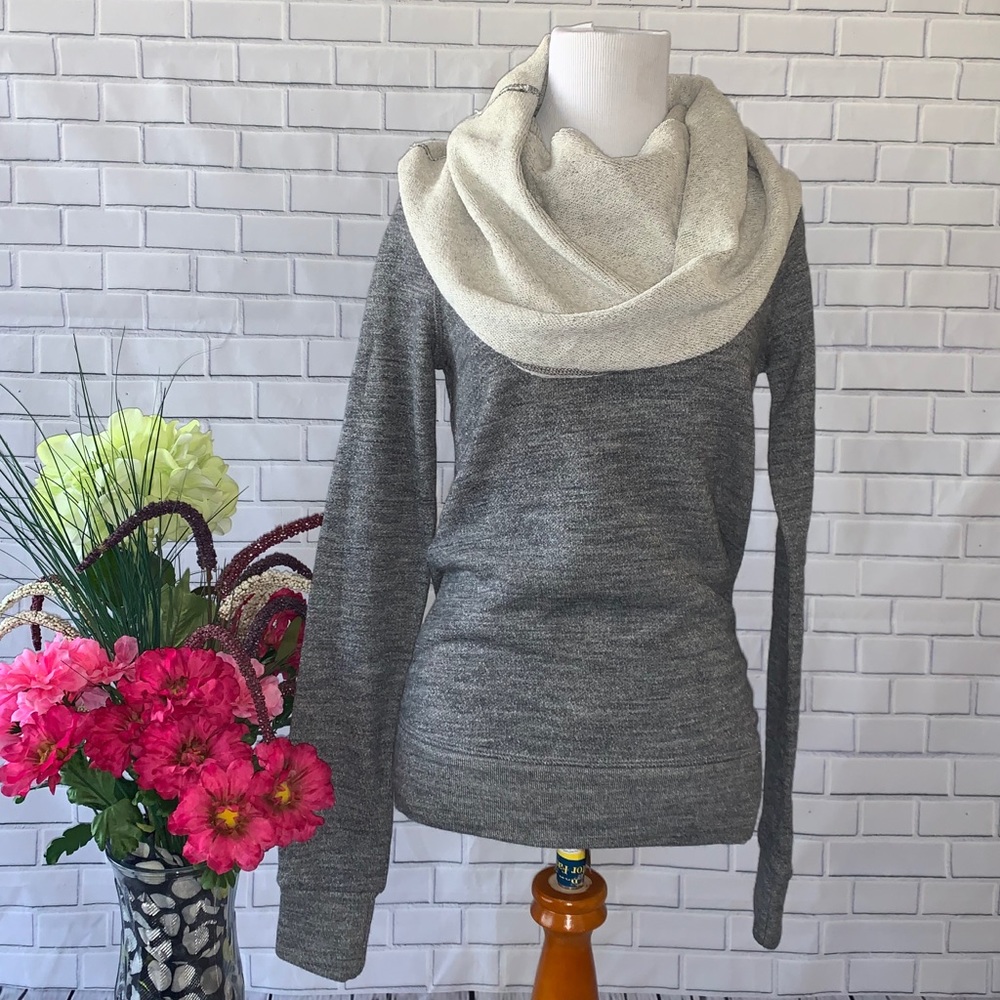 19 4t Cowl Neck Sweater Size XS Gray